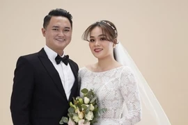 Bạn trai "thánh sún" Ngân Thảo khoe ảnh cưới, xóa tan nghi vấn chia tay