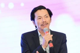 Sự nghiệp 40 năm của NSND Trung Anh trước khi nghỉ hưu