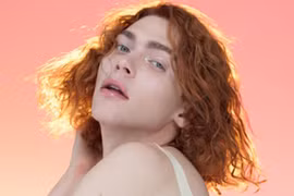 Trước khi đột tử, nghệ sĩ chuyển giới Sophie nổi tiếng thế nào?