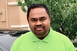 Ông bầu Dũng Taylor khẩu chiến sao Việt: Càng tranh cãi càng dại?