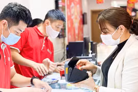 Giá vàng hôm nay 28/11: Nguy cơ lộ rõ sau cơn sốt