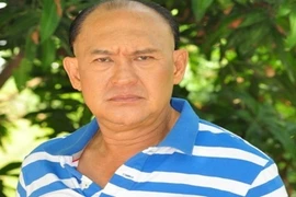 Nghệ sĩ Duy Phương kêu gọi khán giả gửi tiền để làm Youtube