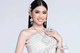 Hậu bị “chơi xấu”, Ngọc Thảo tuyệt đẹp khi diện trang phục Thái Lan 