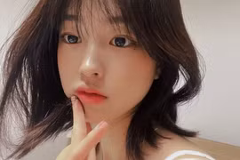 Chỉ một khoảnh khắc, nữ streamer "xinh như mộng" bất ngờ nhận mưa donate