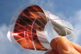 Dùng AI, chế tạo pin mặt trời hiệu quả nhất thế giới