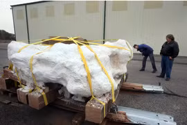 Khai mở khối đá khổng lồ phong ấn 20 "quái thú", bàng hoàng sự thật 