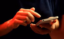 Lưu bức ảnh này trong điện thoại, bay sạch 350 triệu tiền tài khoản