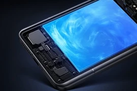 Bí mật "thượng đẳng" trong điện thoại Trung Quốc... Apple, Samsung xách dép chạy theo? 