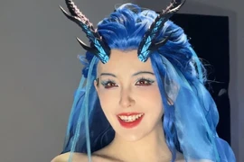 Nữ MC đình đám LPL cosplay “thánh nữ” phim Na Tra, đẹp hớp hồn 