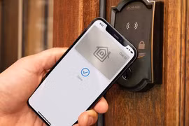Hot rần rần khóa cửa thông minh năm 2025, công nghệ đỉnh cỡ nào? 