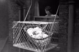 Sặc cười 8 phát minh lạ lùng, khó hiểu nhất của người xưa 