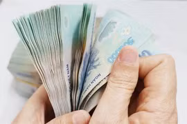 Bóc mẽ thủ đoạn lừa bán tiền giả... chiếm đoạt tiền thật cận Tết 