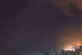 Xuất hiện UFO bí ẩn bay gần vụ cháy rừng ở California?