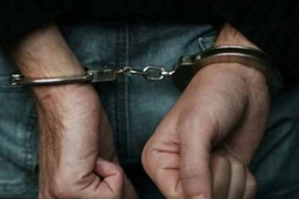 Quan tỉnh tù 5 năm vì hiếp dâm bé gái 4 tuổi