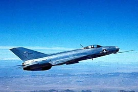 Hé lộ chuyện Mỹ thử nghiệm MiG-21 ở khu vực 51