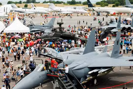 Một vòng tham quan triển lãm hàng không Singapore