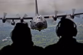 Những bức ảnh thú vị nhất về Không quân Mỹ (1)