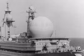 Phận thảm của tàu do thám “khủng” nhất thế giới 