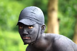 Tuyệt kỹ ngụy trang của đặc công Việt Nam