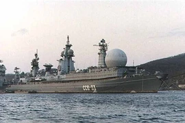 Nga khôi phục tàu trinh sát có “1-0-2” SSV-33 Ural