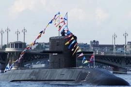 Nga trang bị động cơ AIP cho tàu ngầm Kilo, Lada?