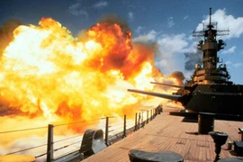 Khiếp hồn uy lực hải pháo 406mm trên thiết giáp hạm Iowa