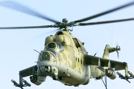 Ảnh QS ấn tượng tuần: “xe tăng bay” Nga lượn lờ gần Ukraine