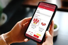 Tránh bị lừa đảo mua vàng giả trả tiền thật trên mạng xã hội