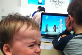 Chùm ảnh: Vì sao bé khóc?