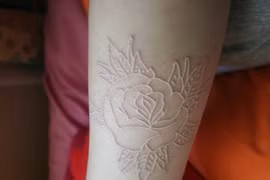 Cận cảnh xăm sữa con so điên rồ của dân chơi