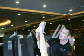 Hoa hậu Việt khổ luyện gym... giữ “body” chuẩn