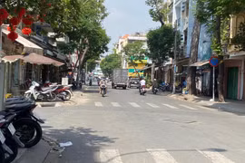 TP.HCM: Gói thi công nâng cấp đường Cao Văn Lầu về tay ai?