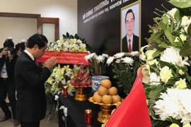 Hình ảnh: Lễ viếng nguyên Thủ tướng Phan Văn Khải tại nước ngoài