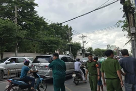 Nổ xe máy tại trụ sở công an, một cán bộ bị thương