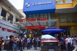 Khởi tố thêm 3 nhân viên Eximbank vụ khách mất 245 tỷ