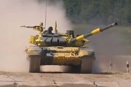 Tank Biathlon 2018: Việt Nam lái thành thục T-72B3, Nga tán thưởng