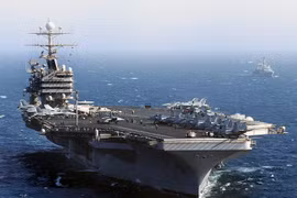 Clip: Khám phá cuộc sống trên tàu sân bay USS Abraham Lincoln của Mỹ