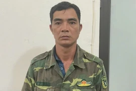 Gã đàn ông phá hàng loạt cây đào của hàng xóm vì đẹp hơn đào nhà mình 