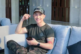 Bật mí cực sốc về đời tư của Anh Vũ “Về Nhà Đi Con” 