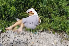 Hà Nam: Vượt đường ray tàu hỏa, 2 thanh niên tử vong 