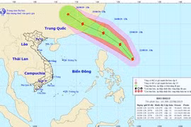 Tin bão mới nhất: Bão Bailu giật cấp 11 đang áp sát Biển Đông