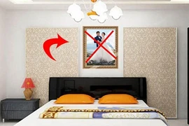 Phòng ngủ mắc phải lỗi phong thuỷ tai hại này bảo sao vợ chồng tan đàn xẻ nghé