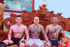 Quang Rambo và loạt giang hồ xộ khám: Vì sao kẻ này đi tù, kẻ khác lại lên?