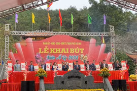 Hải Dương: Khai bút đầu xuân tại đền thờ Chu Văn An