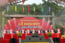 Hải Dương: Khai bút đầu xuân tại đền thờ Chu Văn An