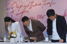 Khởi tố Quang Linh Vlog, Hằng Du Mục tội lừa dối khách hàng