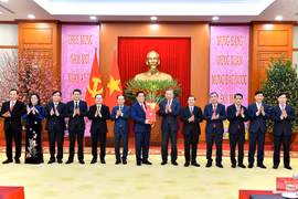 Ông Nguyễn Trọng Nghĩa làm Trưởng Ban Tuyên giáo và Dân vận Trung ương