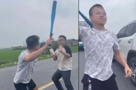 Tài xế dùng gậy bóng chày đánh người... do xích mích