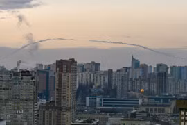 Nga phóng 120 tên lửa vào Ukraine