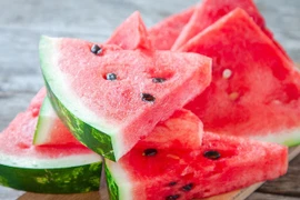 Ăn “sướng miệng” dưa hấu mùa nóng có thể lên cơn đau tim